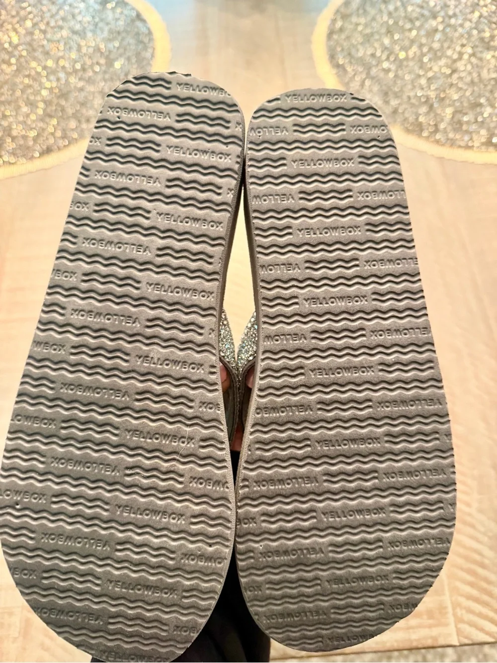 Yellowbox Embellished Sparkle Gray Flip Flop Sandals-NEW - Picture 2 of 2